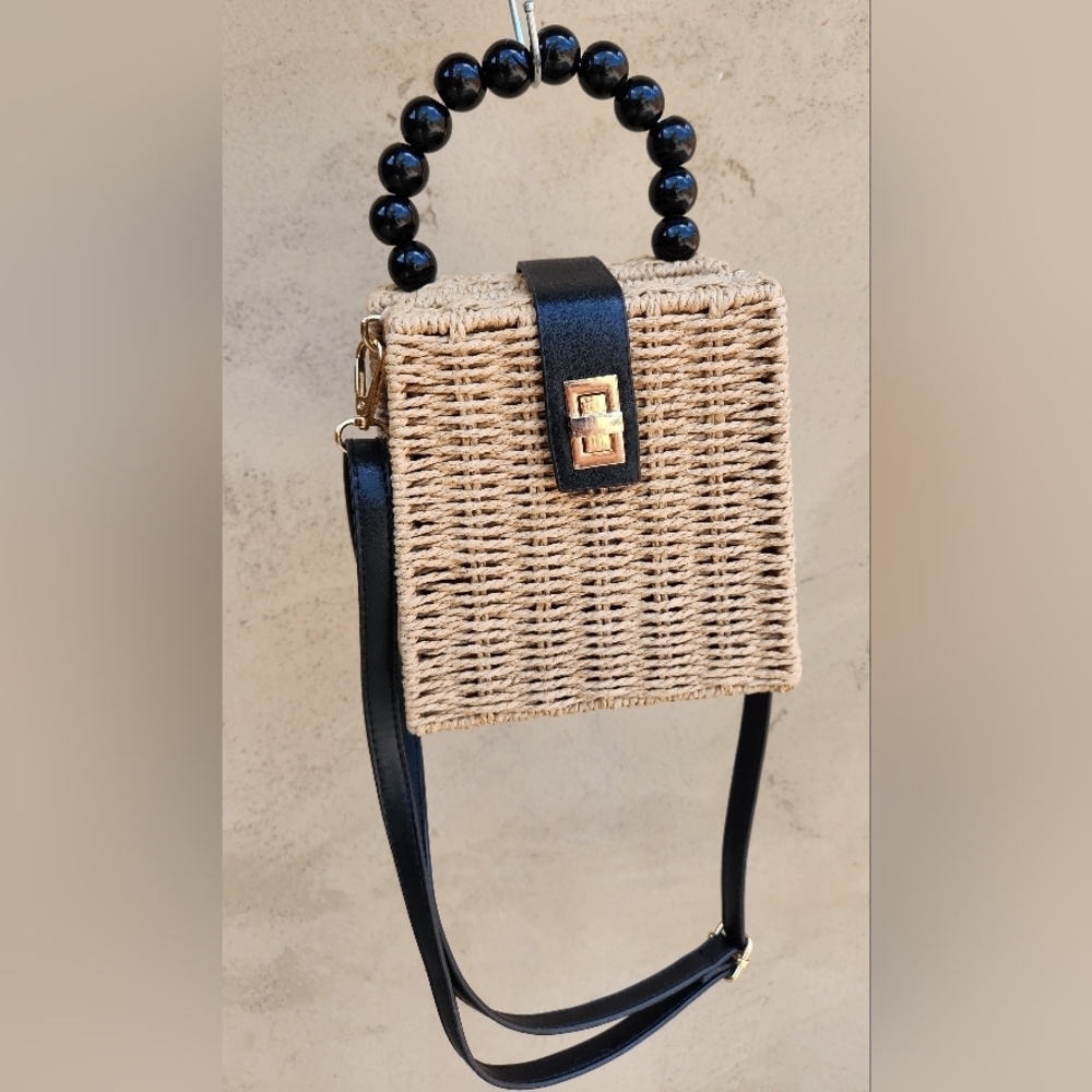 Handwoven Straw 2-Way Bag - Picture 4 of 10